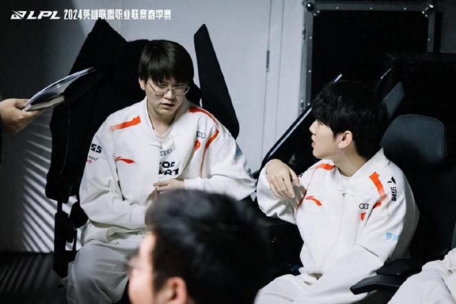 惠特莫尔：杜兰特确实很适合火箭 乌度卡教会我用防守赢得出场机会