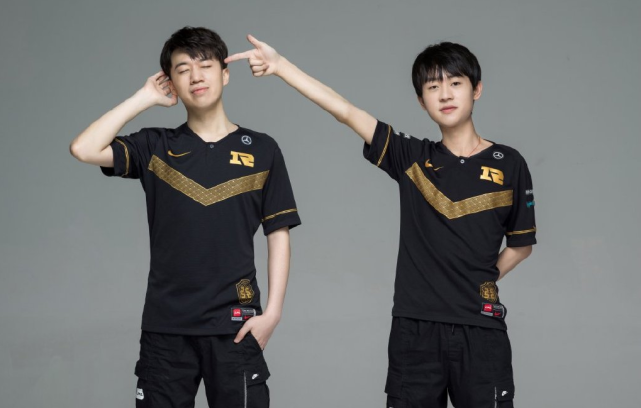 尤其是在 尤其是在